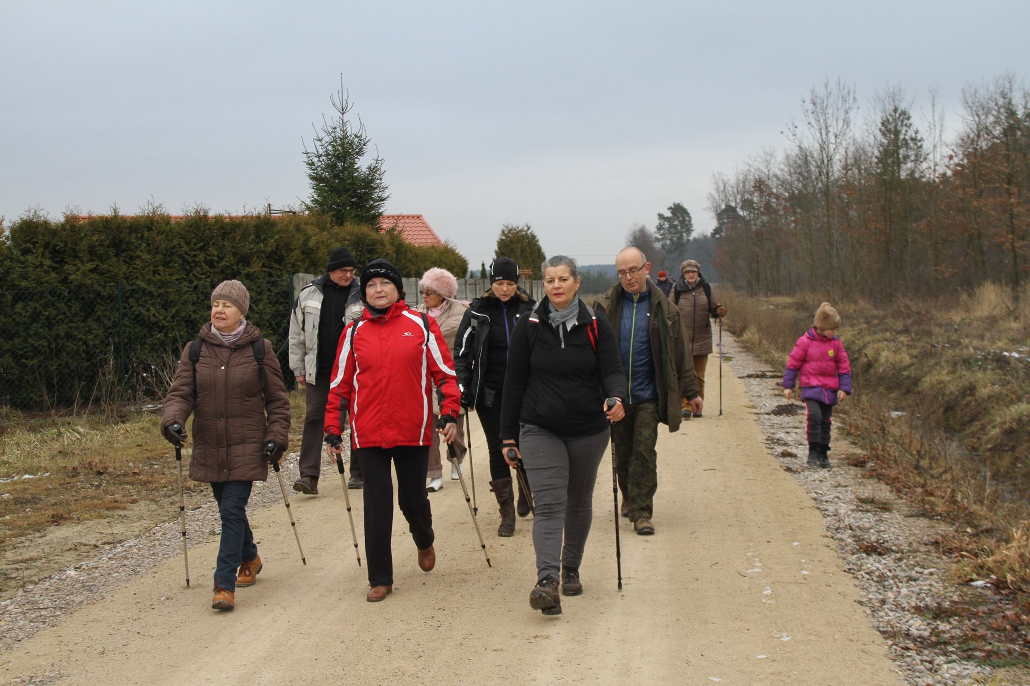 Zdjęcie uczestników Rajdu Nordic Walking