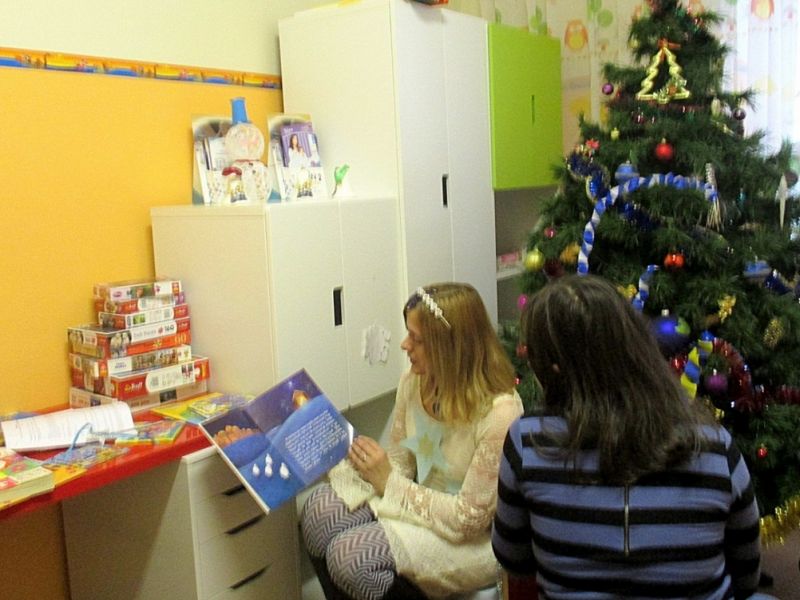   „Świątecznie – czytamy dzieciom w szpitalu” 