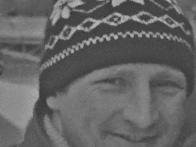Na zdjęciu Jan Jóźwik w czapce narciarskiej, zbliżenie twarzy